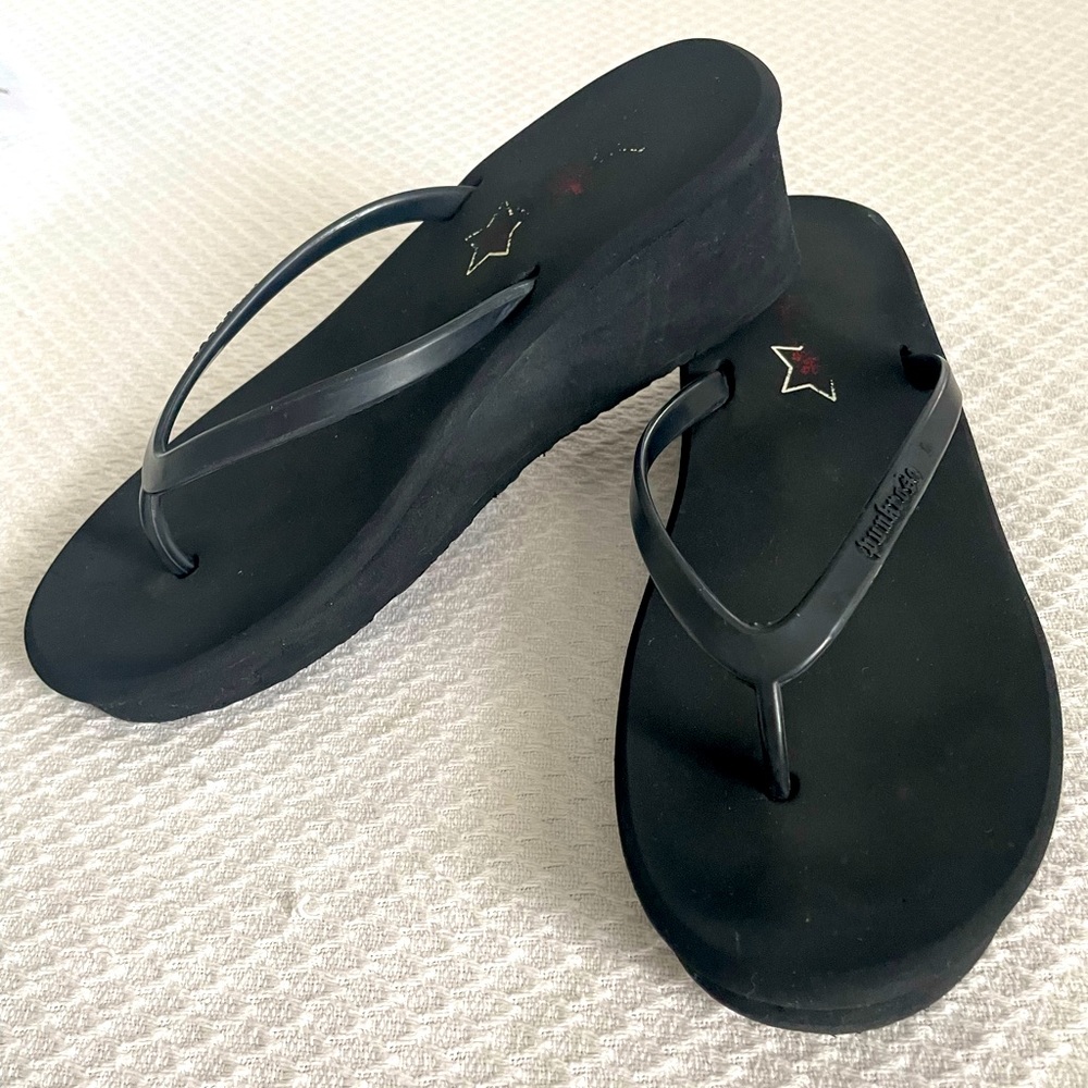 Punk rose wedge sandal black 7 1/2 great condition